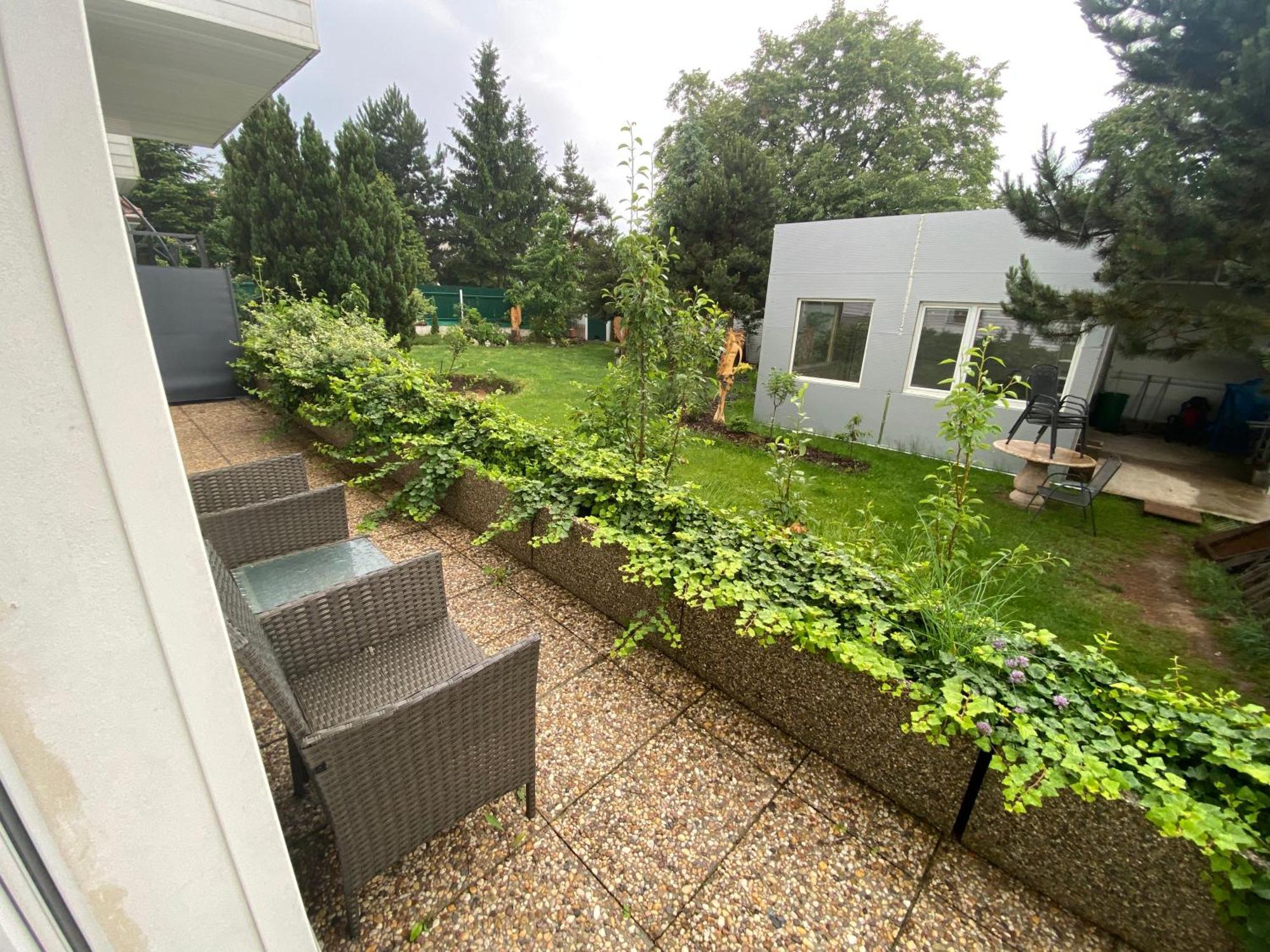 Homestay U Hanky Zdiby Exteriör bild