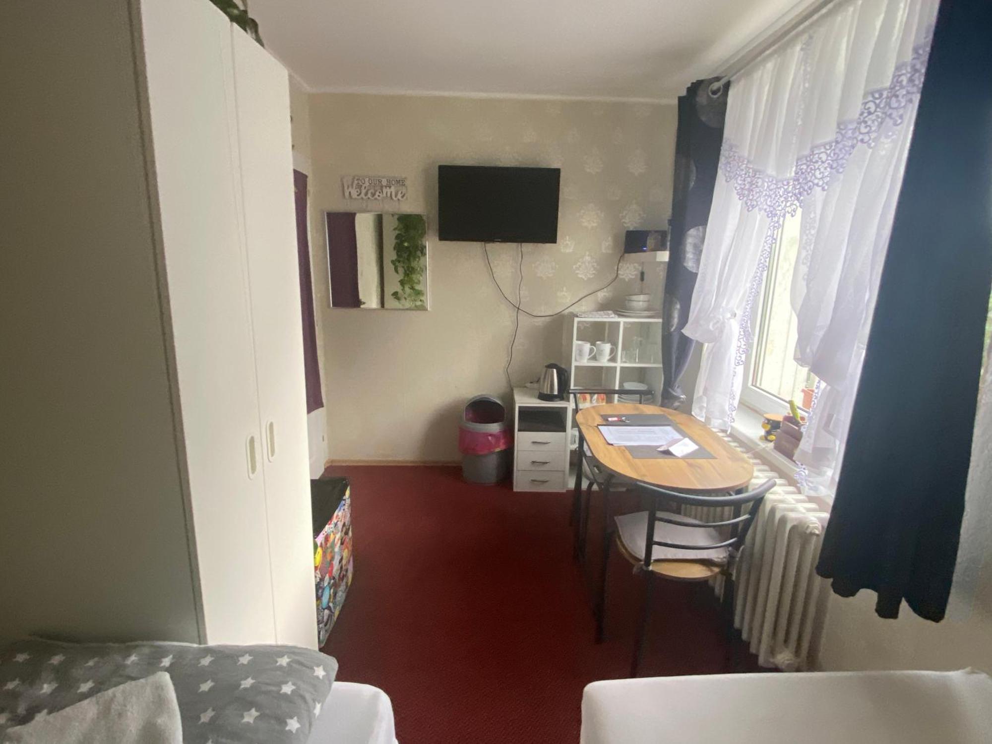 Homestay U Hanky Zdiby Exteriör bild