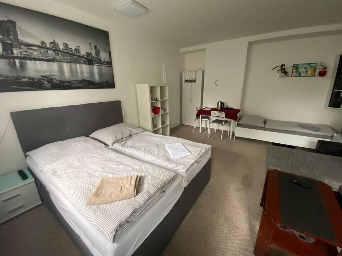 Homestay U Hanky Zdiby Exteriör bild