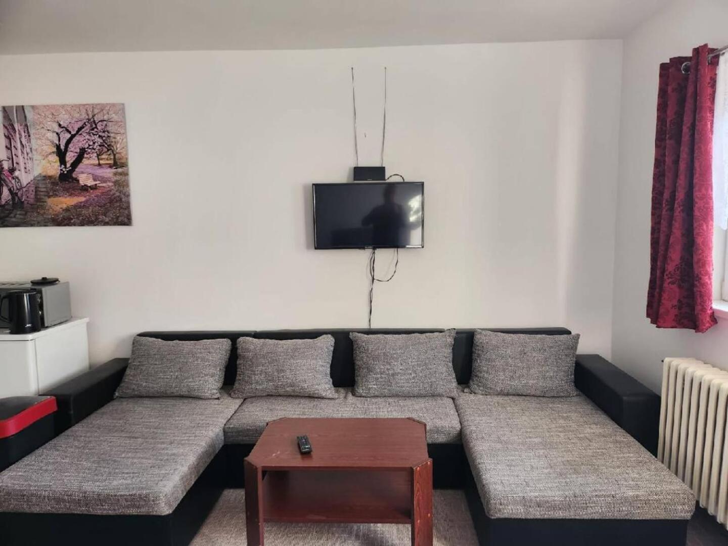 Homestay U Hanky Zdiby Exteriör bild